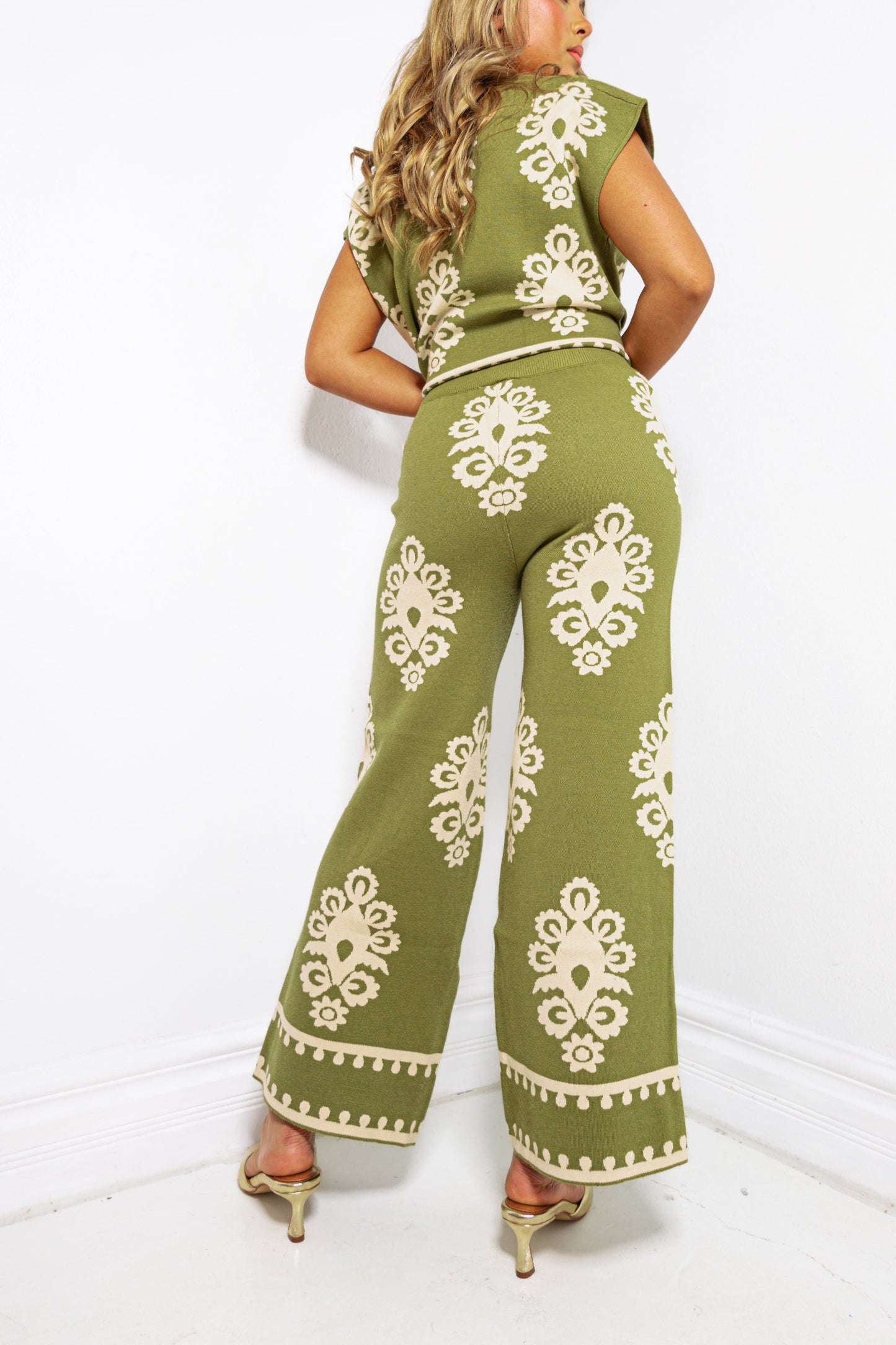 Anitta Olive Comfy Set