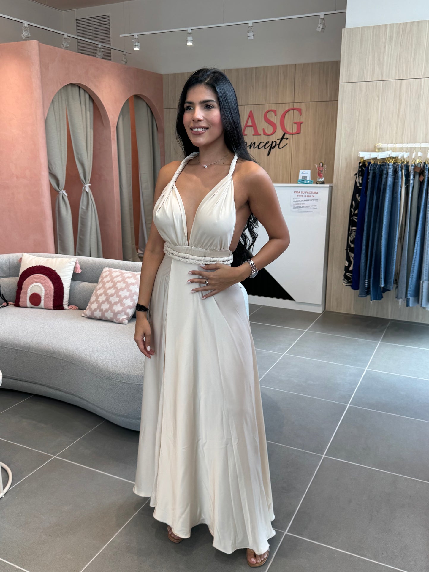 Vestido Clara Champagne
