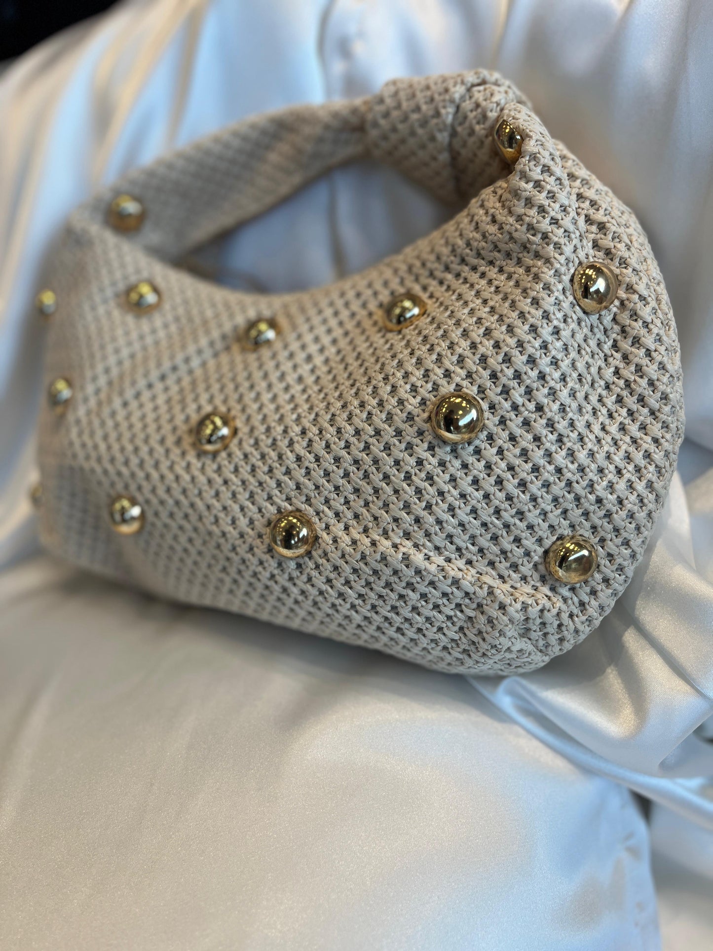 Bolso Beige con Perlas