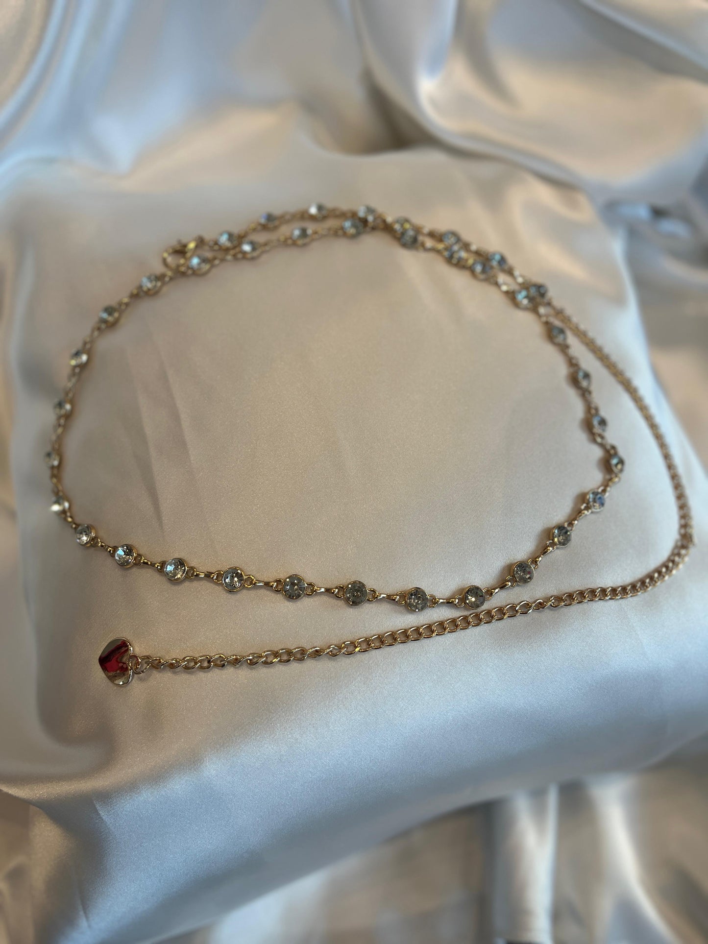 Cinturón Dorado de piedras