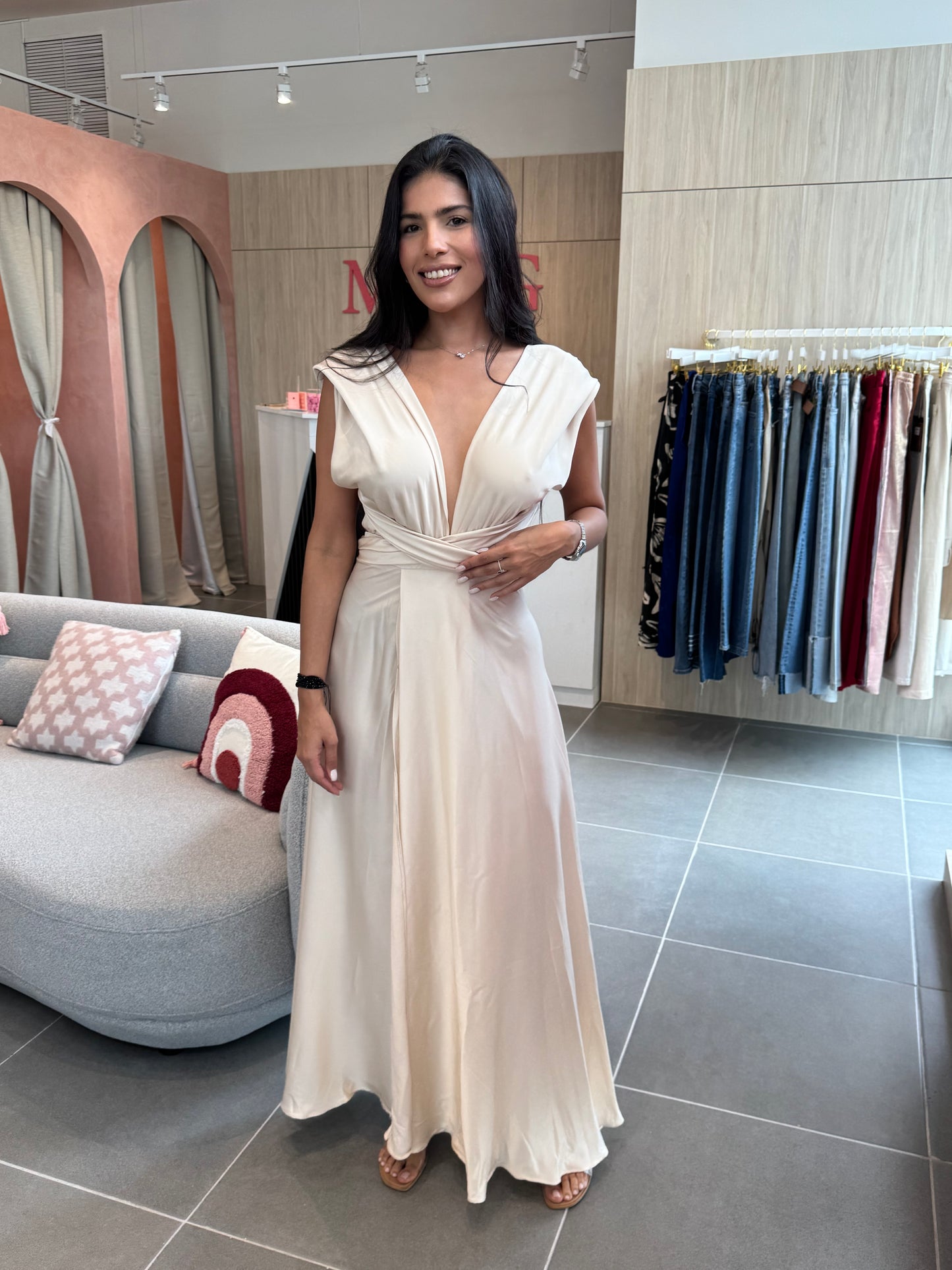 Vestido Clara Champagne