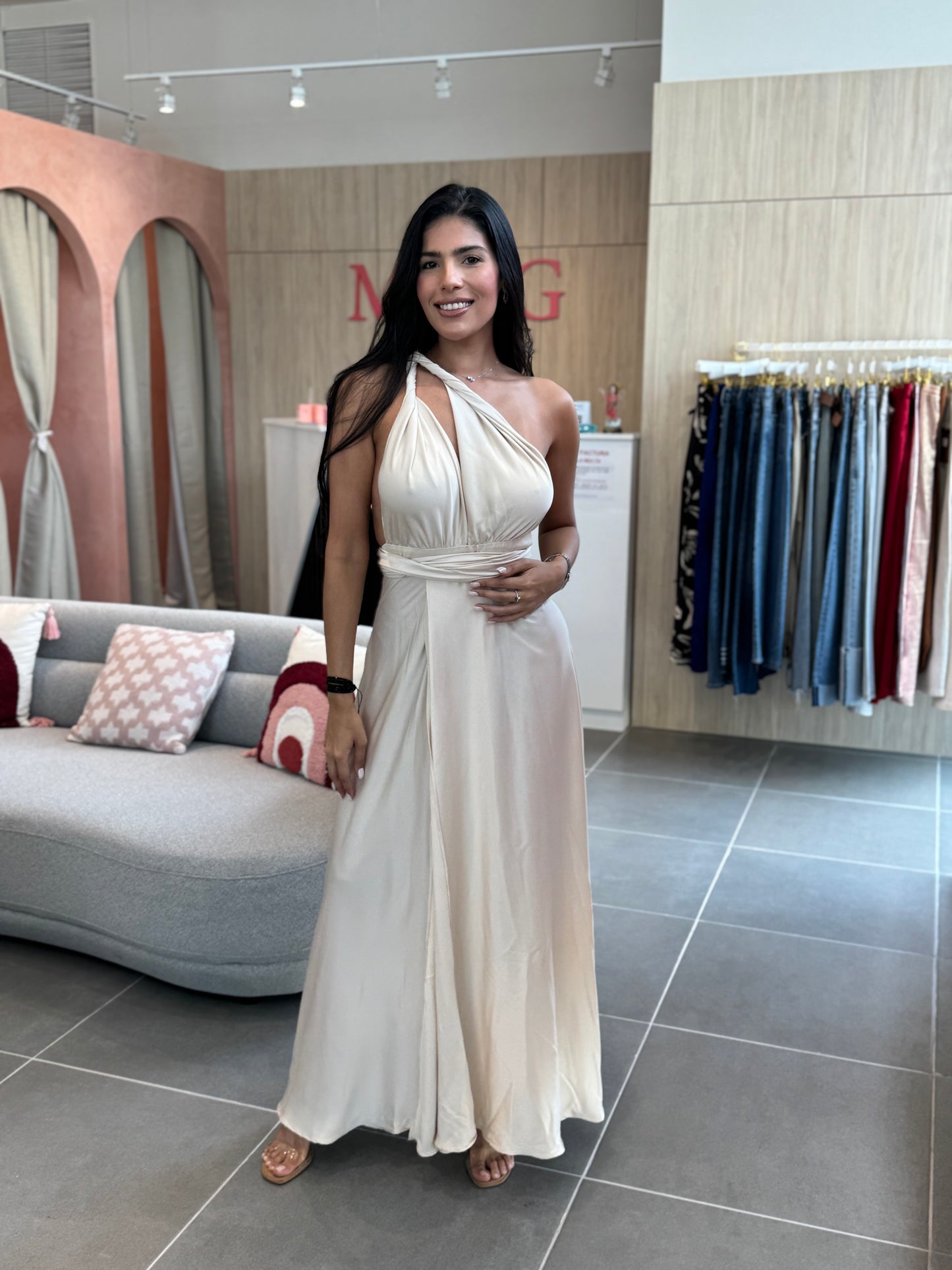 Vestido Clara Champagne