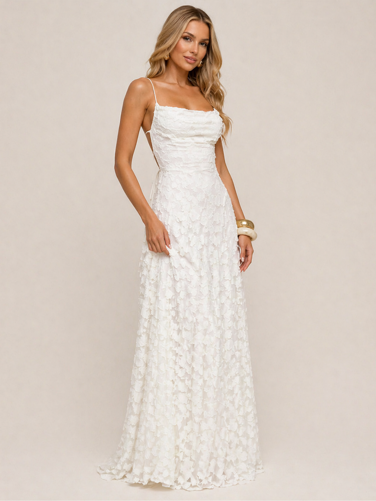 White Floral Strap Maxi Dress - 28 Ago