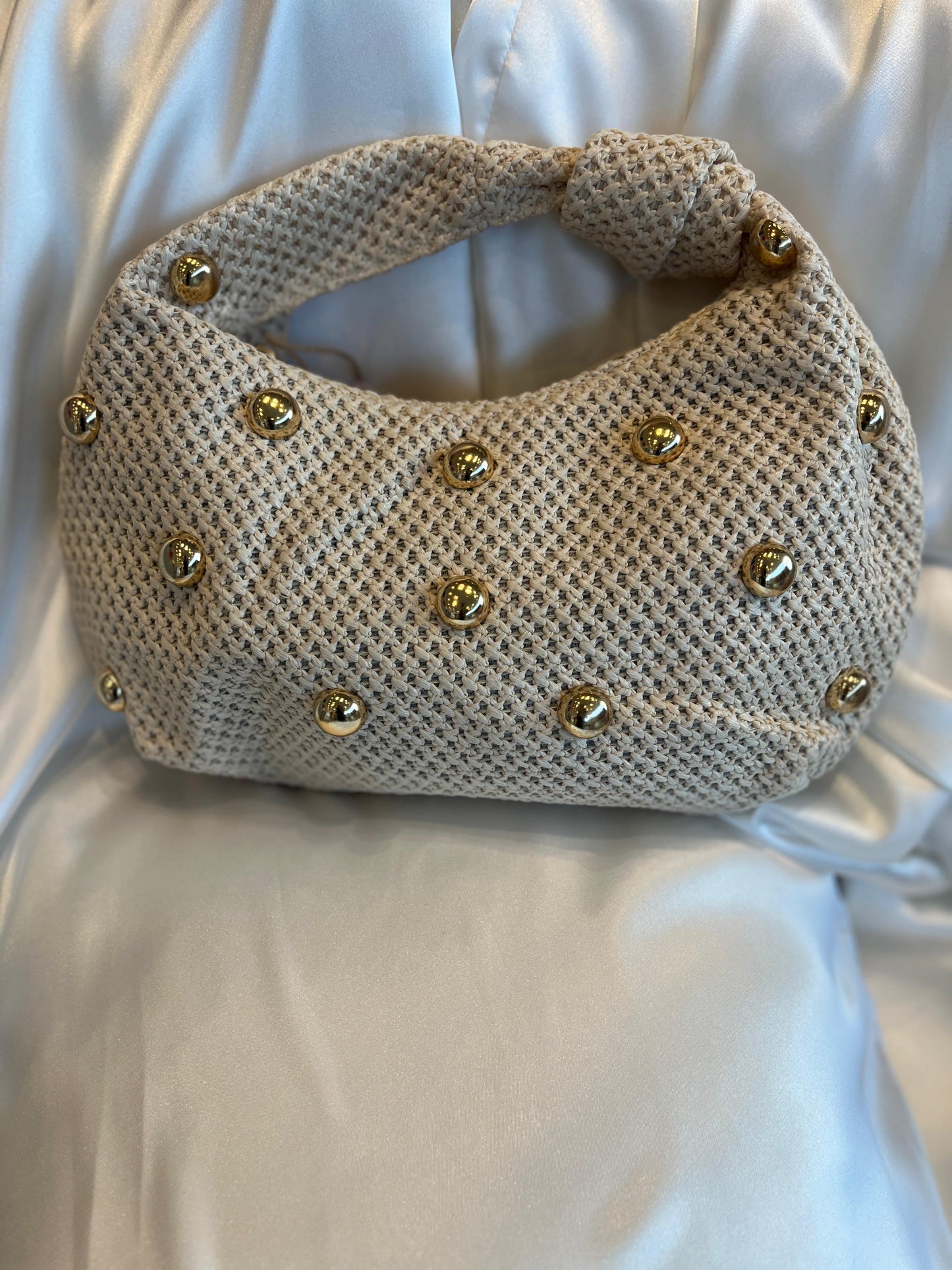 Bolso Beige con Perlas