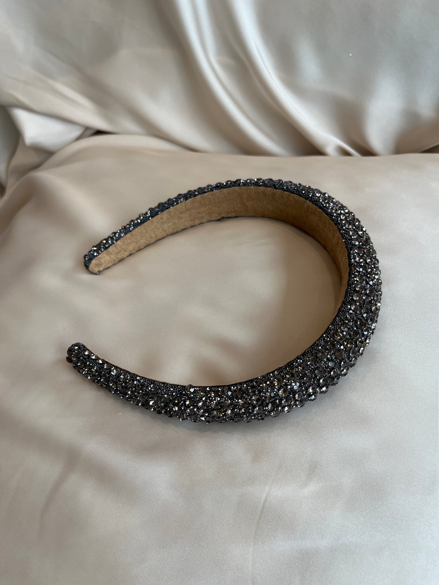 Diadema Gris