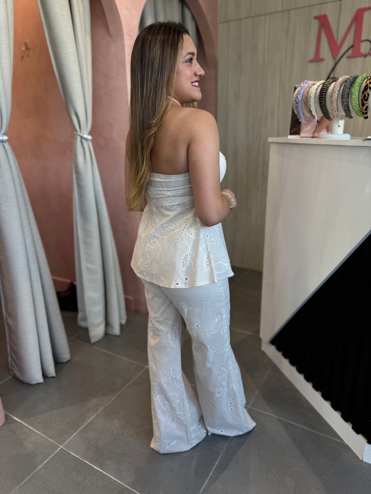 Set Mercedes Beige Bordado